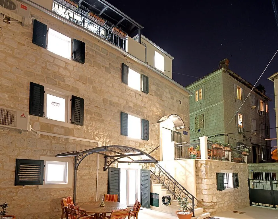 Apartments And Rooms Villa Erede Split 0*,  Kroatien