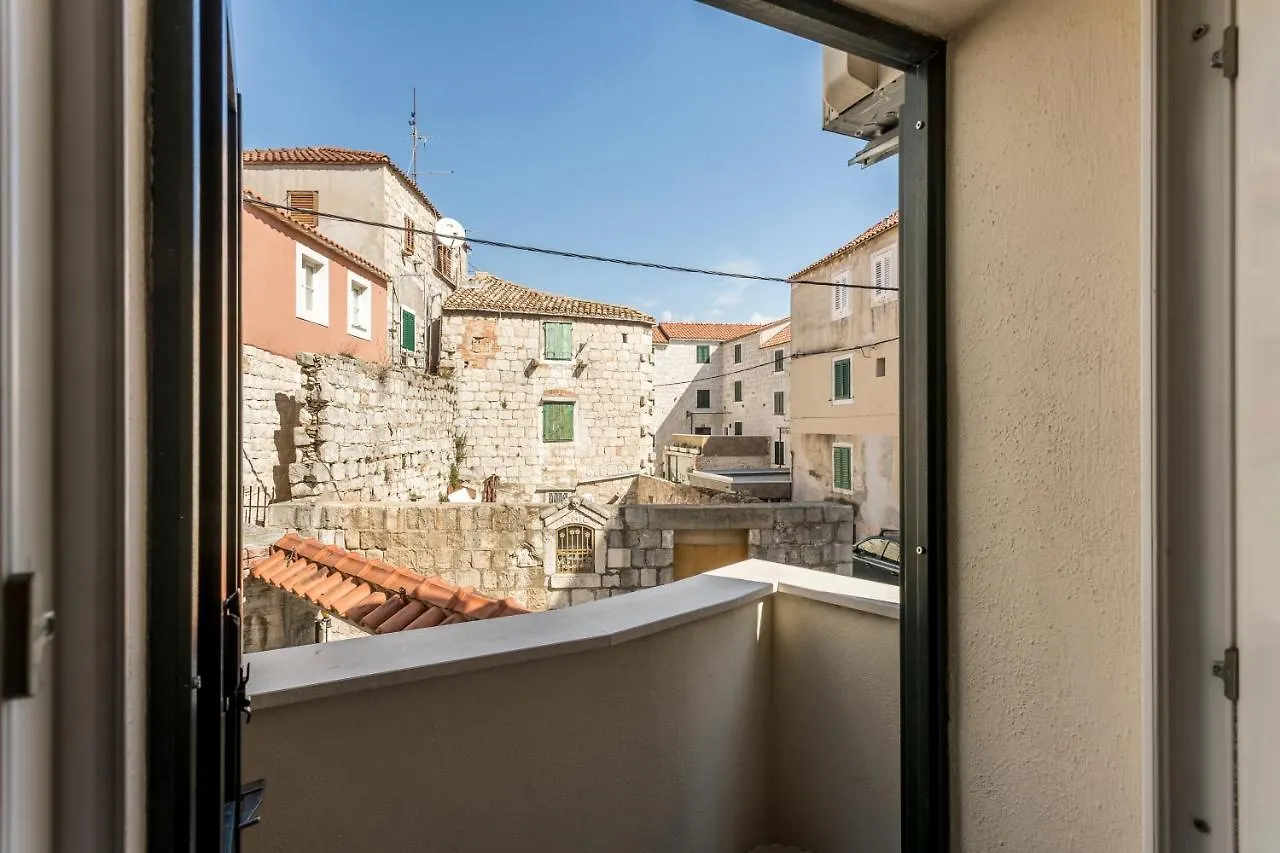 Apartments And Rooms Villa Erede Split