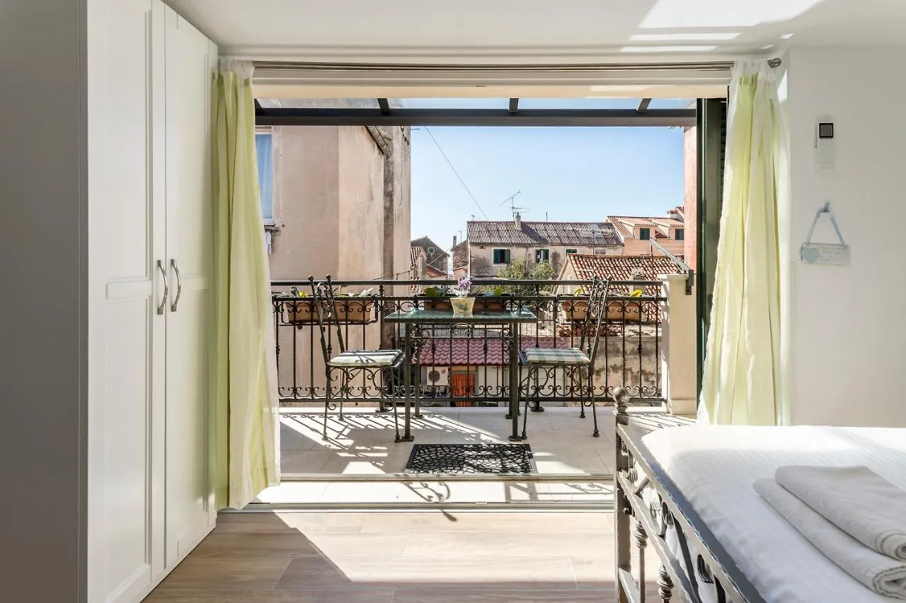 Apartments And Rooms Villa Erede Split